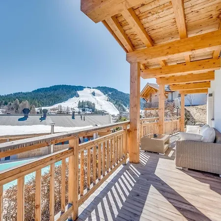 Luxus - Zentral - Poolblick Mit Sauna Seefeld in Tirol