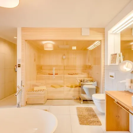 アパート Luxus - Zentral - Poolblick Mit Sauna *