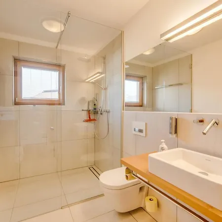 Appartamento Luxus - Zentral - Poolblick Mit Sauna Seefeld in Tirol