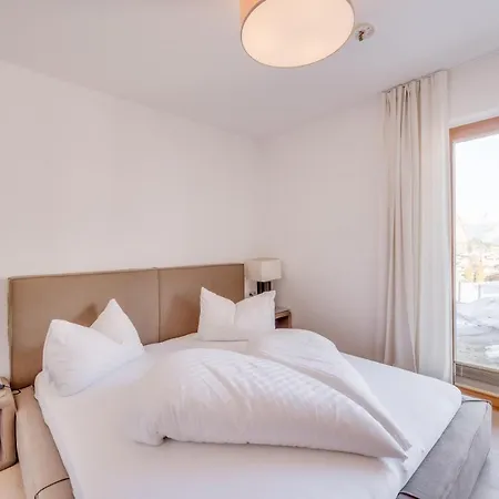 Apartment Luxus - Zentral - Poolblick Mit Sauna Seefeld in Tirol