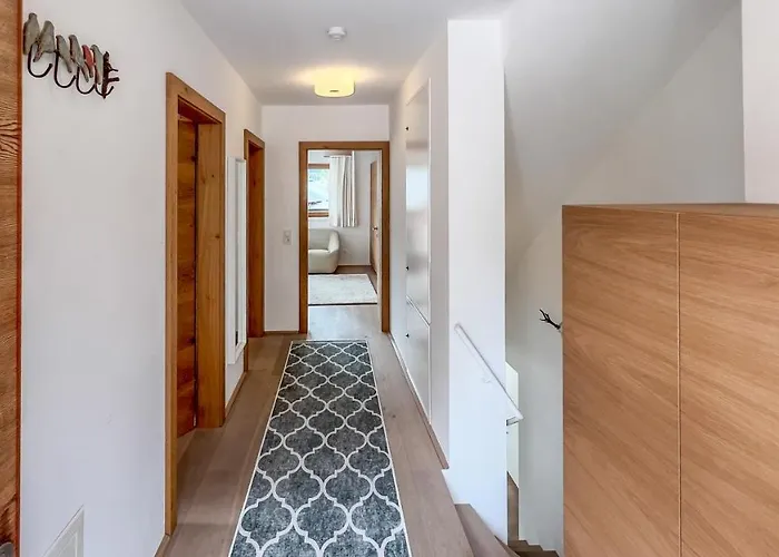 Apartment Luxus - Zentral - Poolblick Mit Sauna Seefeld in Tirol