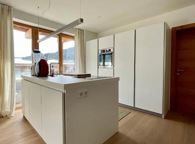 Luxus - Zentral - Poolblick Mit Sauna Apartment Seefeld in Tirol