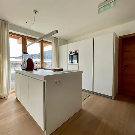 Luxus - Zentral - Poolblick Mit Sauna Daire Seefeld in Tirol